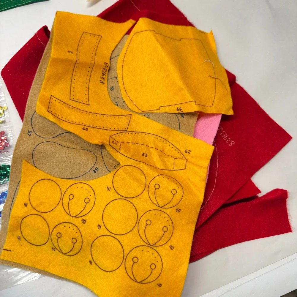 Vintage 1991 Bucilla Chock Full of Toys Jumbo Felt Stocking Kit 82913 Red